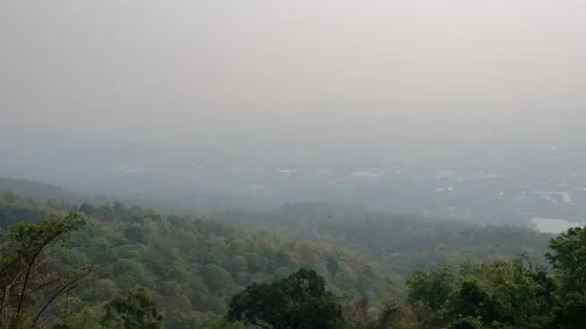 Phong cảnh tại Chiang Mai bị khói bụi che khuất