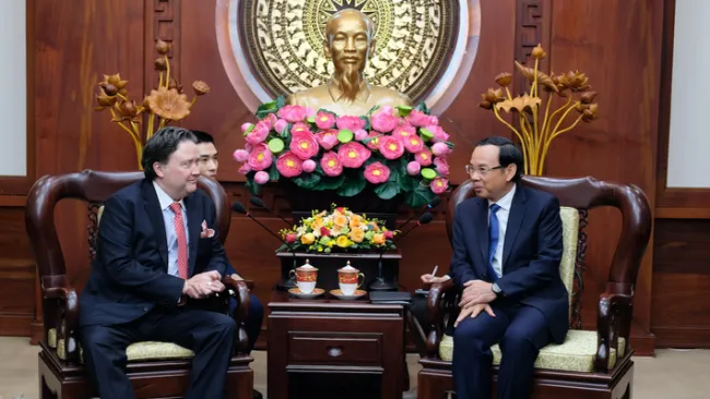 Mỹ ủng hộ Việt Nam phát triển thịnh vượng, độc lập 1