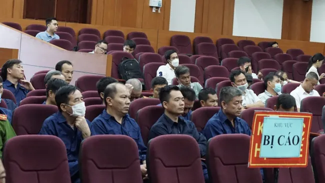 'Ông trùm' buôn lậu xăng dầu Phan Thanh Hữu được đề nghị giảm án 1