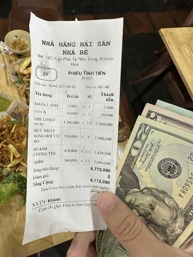 Nha Trang: Xác minh thông tin một nhà hàng bị tố “chặt chém” khách nước ngoài 2
