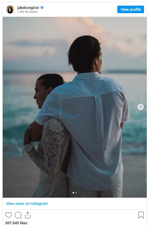 Ngôi sao loạt phim Stranger Things, Millie Bobby Brown tuyên bố đính hôn 2