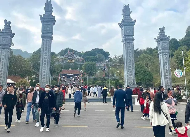 Thí điểm kiểm tra quản lý tiền công đức tại Quảng Ninh 1