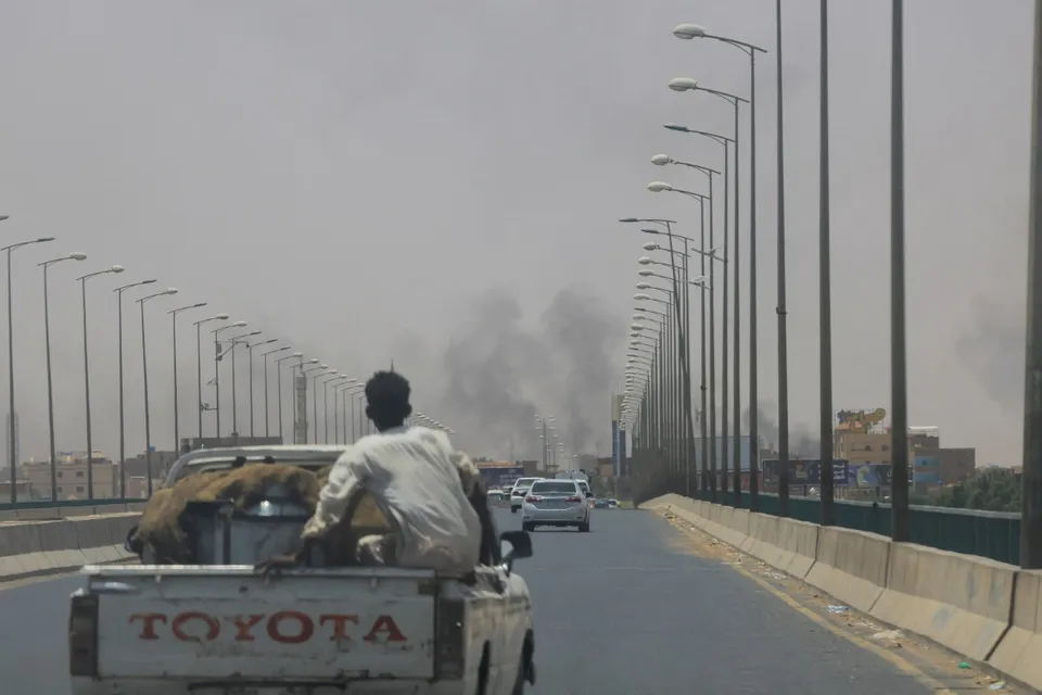 Tin thế giới sáng 16/4: Bạo lực lan rộng ở Sudan | Ông Trump nộp báo cáo tài chính cá nhân