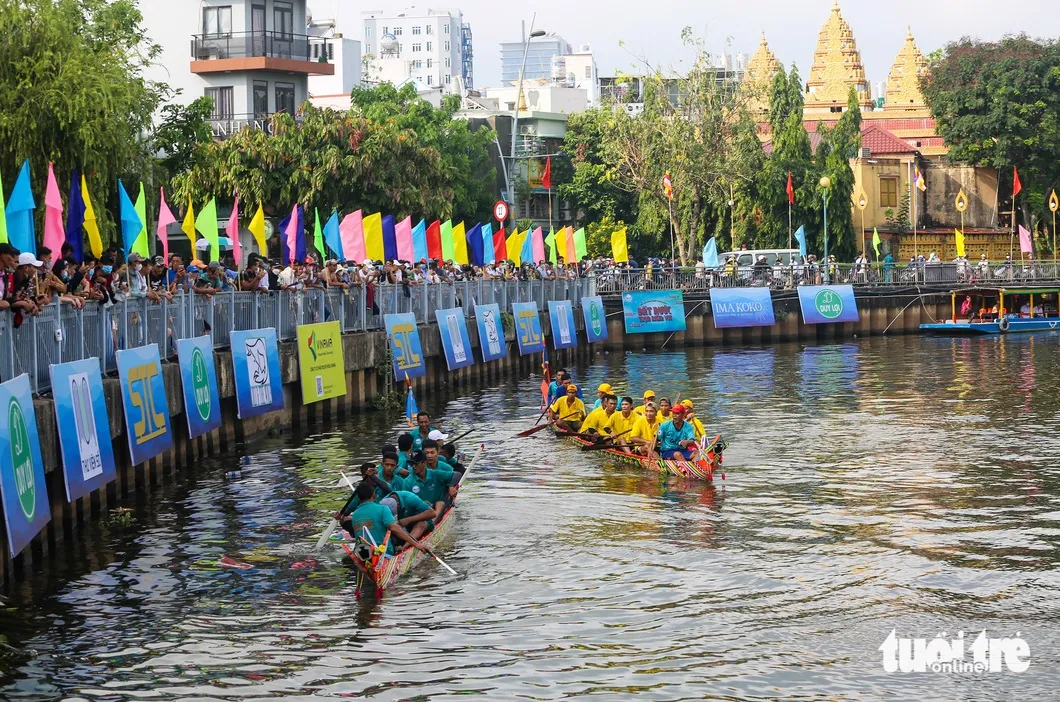 Điểm tin chiều 23/4: Chủ tịch nước phát động Tháng nhân đạo | TPHCM tuyển dụng hơn 300 công chức 5