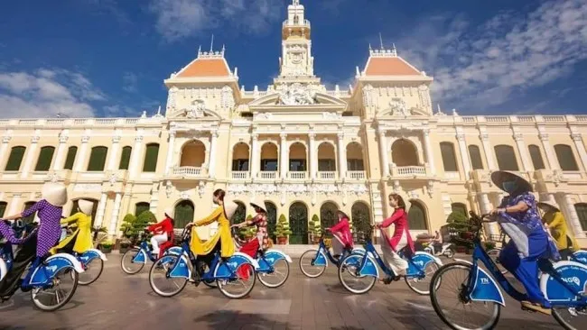 Điểm tin chiều 25/4: Cảnh báo ham du lịch rẻ bị mất tiền to | Dỡ rào chắn Công viên 23/9 1