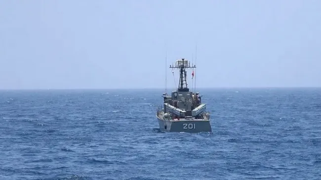 Iran bắt giữ tàu chở dầu treo cờ Marshall Islands 1