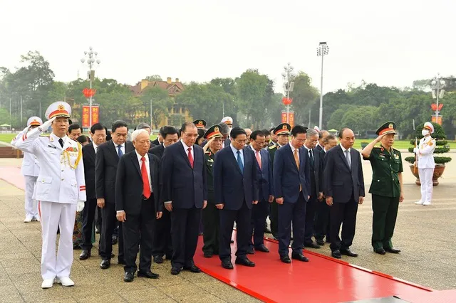 Lãnh đạo Đảng, Nhà nước vào Lăng viếng Chủ tịch Hồ Chí Minh 2