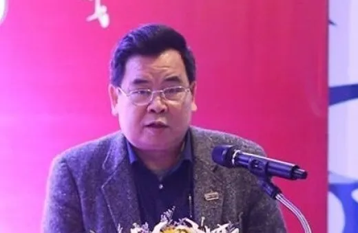 ông Lê Tuấn Dũng, sinh năm 1958, cựu phó tổng biên tập một tạp chí.