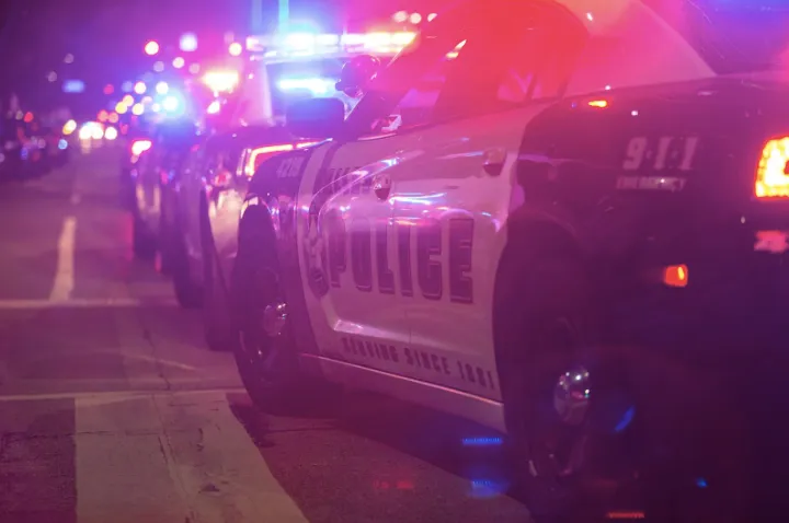 Vụ nổ súng xảy ra tại một ngôi nhà ở thành phố Cleveland, bang Texas, Mỹ vào cuối hôm 28-4 - Ảnh: AFP