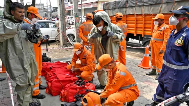 Rò rỉ khí gas ở Ấn Độ, ít nhất 11 người chết 1