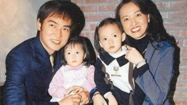 Khi mọi người đang nghỉ lễ 1/5, Tiêu Ân Tuấn vẫn phải làm việc để kiếm tiền 3