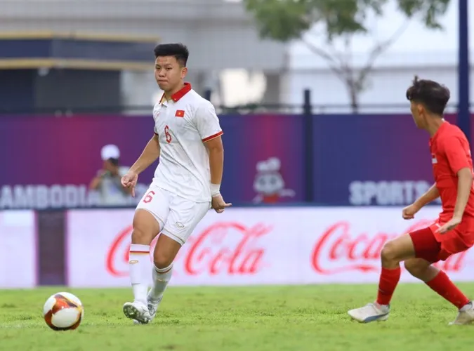 U22 Việt Nam đứt mạch giữ sạch lưới tại SEA Games vì bàn thua ngớ ngẩn 1