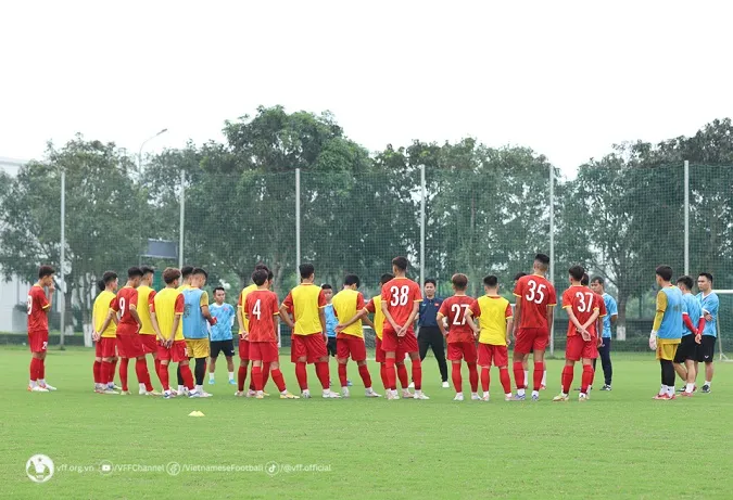 U17 Việt Nam hội quân chuẩn bị cho giải châu Á với 32 cầu thủ