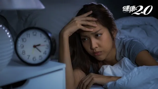 Làn da “xấu” khiến người ta trông già hơn so với tuổi thật 1