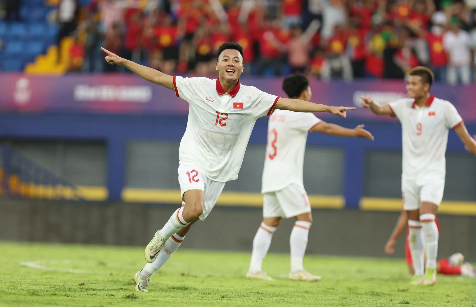 Bảng B bóng đá nam SEA Games 32: U22 Việt Nam hưởng lợi từ Thái Lan