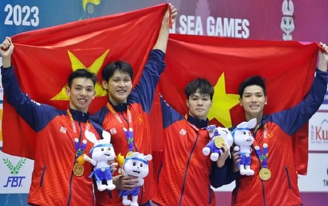 Đội bơi 4x200m tự do nam bảo vệ thành công tấm HCV SEA Games