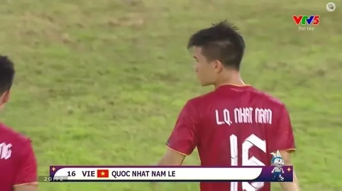 Nhật Nam ghi bàn gỡ hòa cho U22 Việt Nam