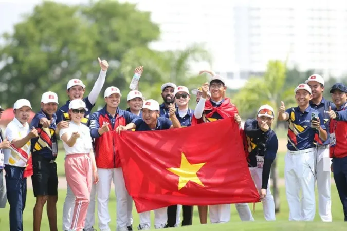 Golf Việt Nam làm nên lịch sử tại SEA Games nhờ chàng trai 15 tuổi