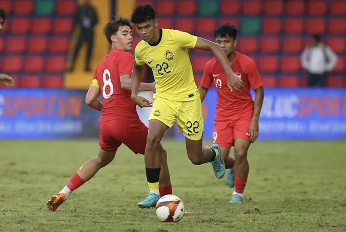 U22 Malaysia áp đảo hoàn toàn trước U22 Singapore - Ảnh: Internet