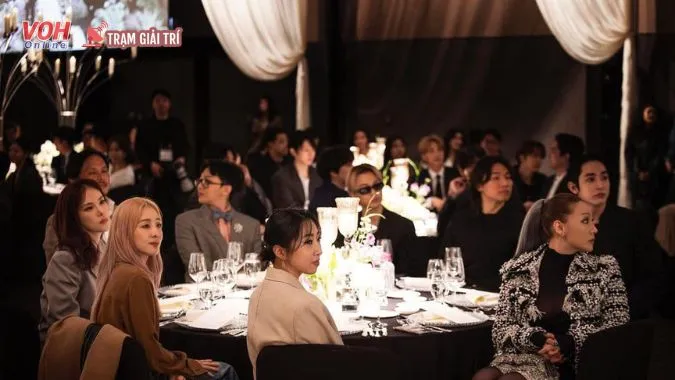 Đám cưới Se7en - Lee Dahee: Khung cảnh tựa lễ trang giải cuối năm 10