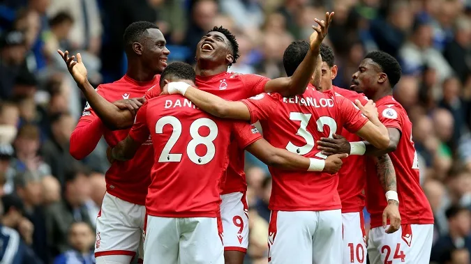 Đua trụ hạng Ngoại hạng Anh: Southampton xuống hạng | Leeds vùng vẫy