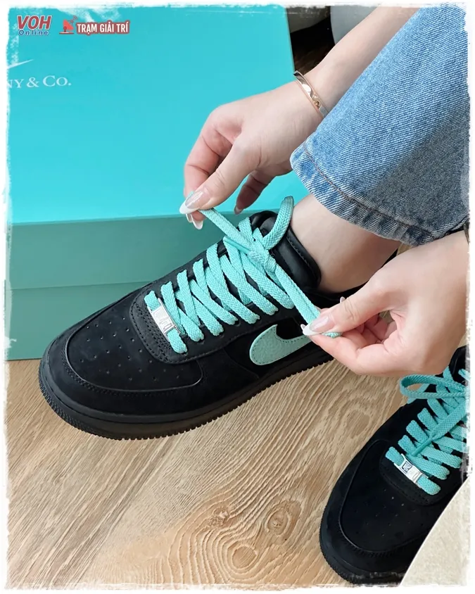 Chloe Nguyễn gây sốt khi sở hữu của mẫu giày “hiếm có khó tìm” hot nhất nhì thế giới 2