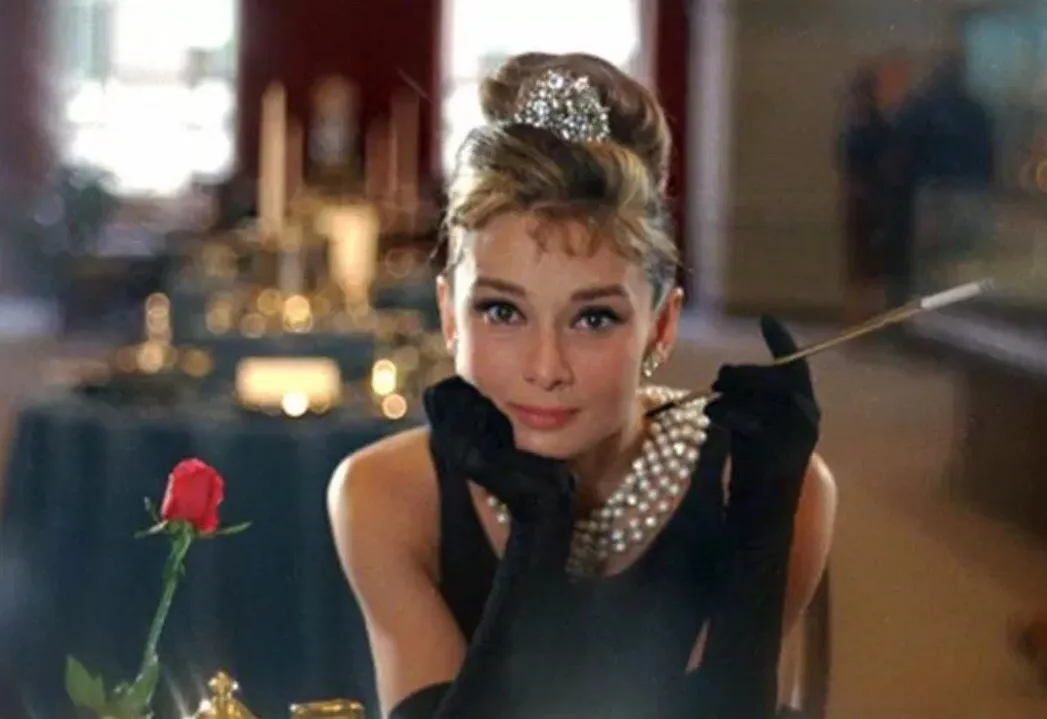 CHÈN ẢNH: Audrey Hepburn là nữ minh tinh nổi tiếng trong lịch sử điện ảnh Hollywood