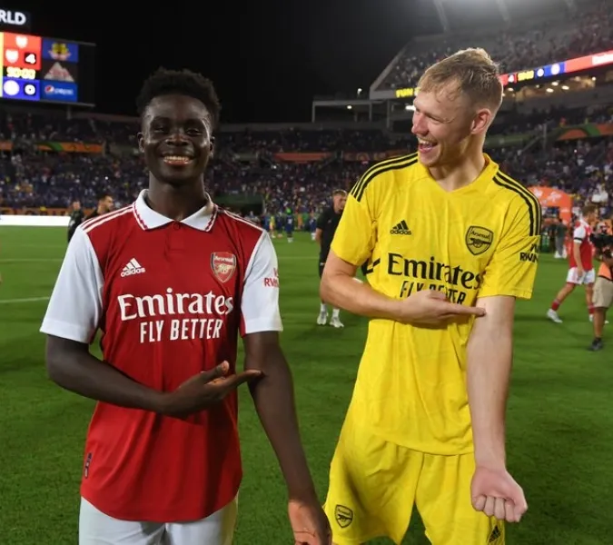 Tiết lộ mức lương mới của Bukayo Saka và Aaron Ramsdale tại Arsenal 1