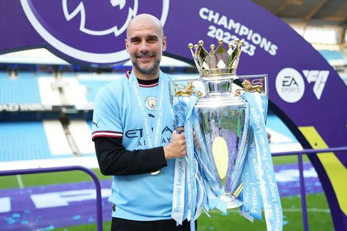 HLV Pep Guardiola không giấu nỗi niềm vui khi giúp The Citizens lên ngôi vô địch.