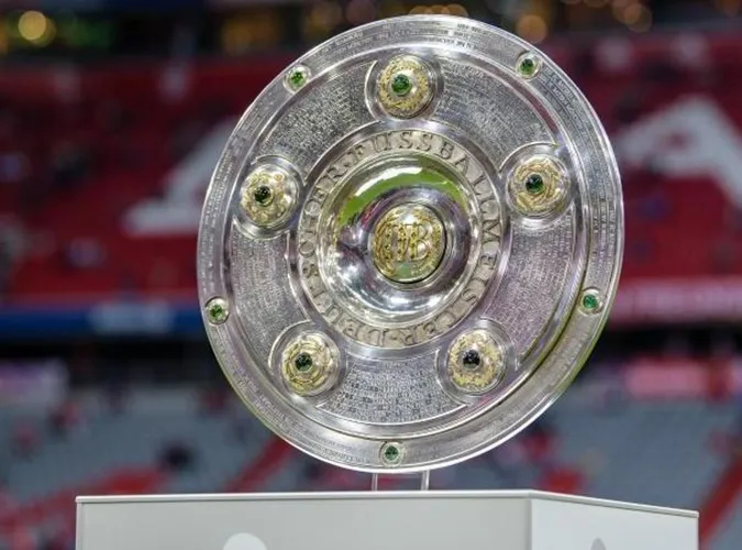 Bundesliga vòng 38: Bayern ăn cúp phút 89 | Dortmund 