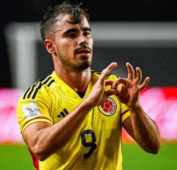 Bản tin Arsenal 27/5: Sao trẻ Colombia muốn đến Emirates | Arsenal nhận báo giá Orkun Kokcu 1