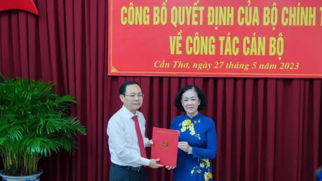 Ông Nguyễn Văn Hiếu giữ chức Bí thư Thành ủy Cần Thơ 1