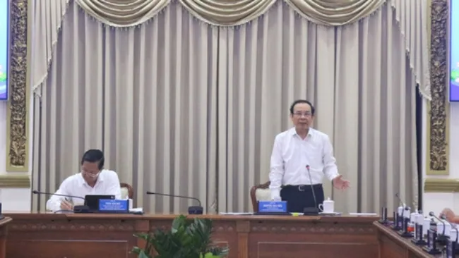 Bí thư Thành ủy Nguyễn Văn Nên phát biểu tại hội nghị - Ảnh: TTO 