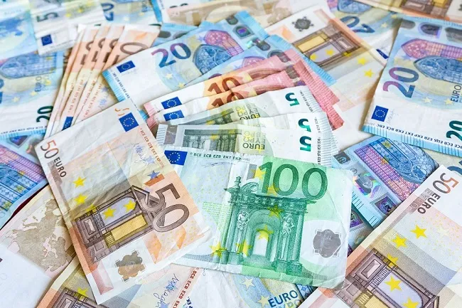 Tỷ giá hôm nay 31/5/2023: Đô la Mỹ hồi phục - Euro, bảng Anh và yên cùng tăng tại ngân hàng trong nước 1