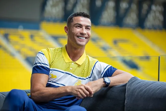 Ronaldo muốn ở lại thi đấu cho Al Nassr mùa tới - Ảnh: Internet