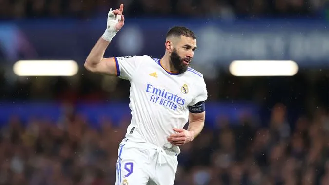 Benzema nói lời chia tay Real - Ảnh: Internet