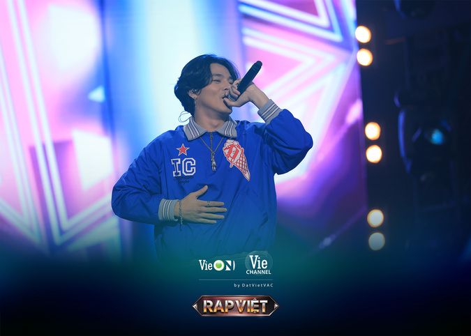 Tập 2 Rap Việt Mùa 3 (2023): Andree Right Hand “quặn lòng” khi vụt mất “siêu chiến binh” vào tay B Ray 10