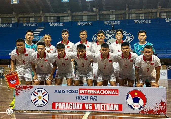 Tuyển futsal Việt Nam hòa Paraguay kịch tính trong thế bị dẫn 3 bàn