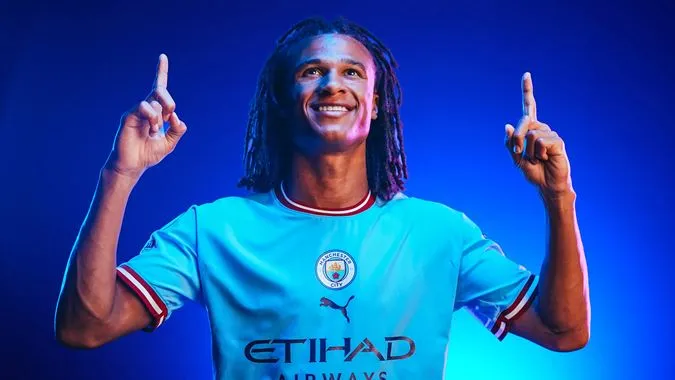 Nathan Ake được Pep đánh giá rất cao khả năng chuyên môn - Ảnh: Internet