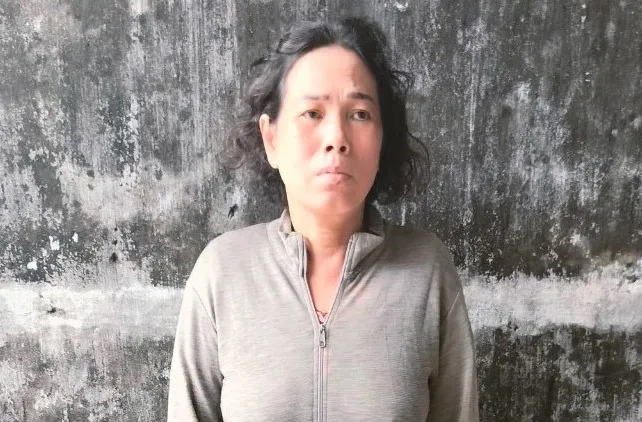 Tạm giữ người phụ nữ giật 117 tờ vé số của cụ già ngồi xe lăn 1