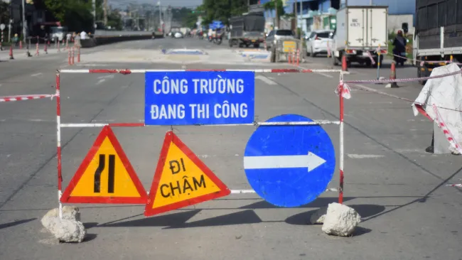 Điểm tin trưa 12/6: Dỡ 2 trạm BOT ở Đồng Nai và Bình Dương | Bé trai 10 ngày tuổi bị bỏ rơi 1