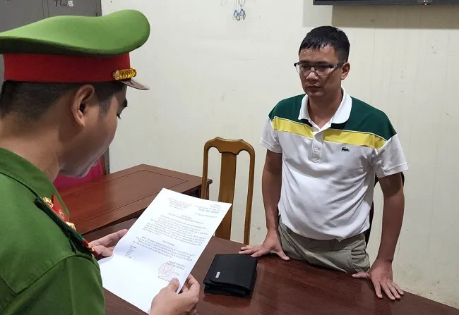 Bắt đối tượng nghi buôn lậu thuốc bắc số lượng lớn từ Trung Quốc về Việt Nam 1