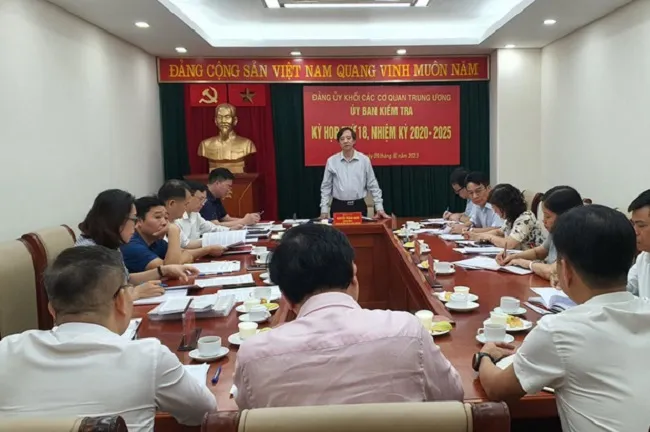 Giám đốc Bệnh viện Thể thao Việt Nam bị kỷ luật 1