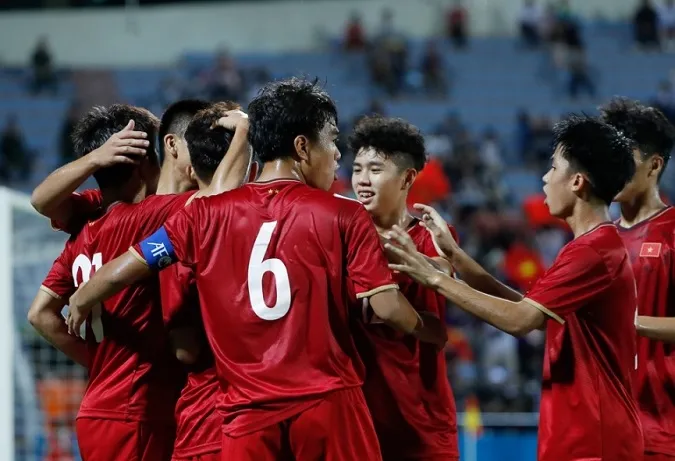 U17 Việt Nam mang 24 cầu thủ sang Thái Lan dự VCK U17 châu Á 2023 1