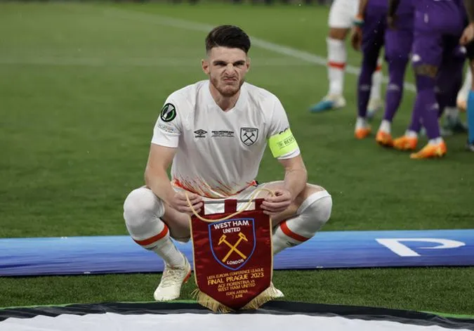 Arsenal chưa thể hoàn tất thương vụ Declan Rice - Ảnh: Internet