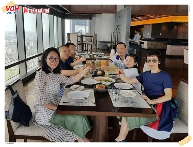 Hậu nghỉ hưu, Lại Văn Sâm lần đầu công khai hình ảnh lãng mạn bên cạnh bà xã 5