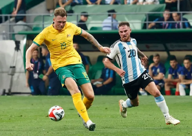 Messi tiếp tục tỏa sáng giúp Argentina thắng dễ Australia 2