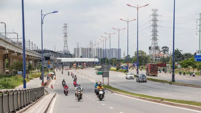 Điểm tin sáng 16/6: Khởi công dự án vành đai 3 TPHCM | Biển Vũng Tàu ngập rác thải 3