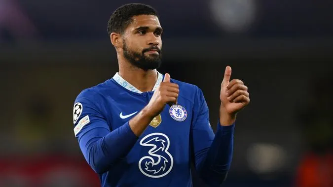 AC Milan muốn khởi động lại thương vụ hỏi mua Ruben Loftus-Cheek - Ảnh: Internet