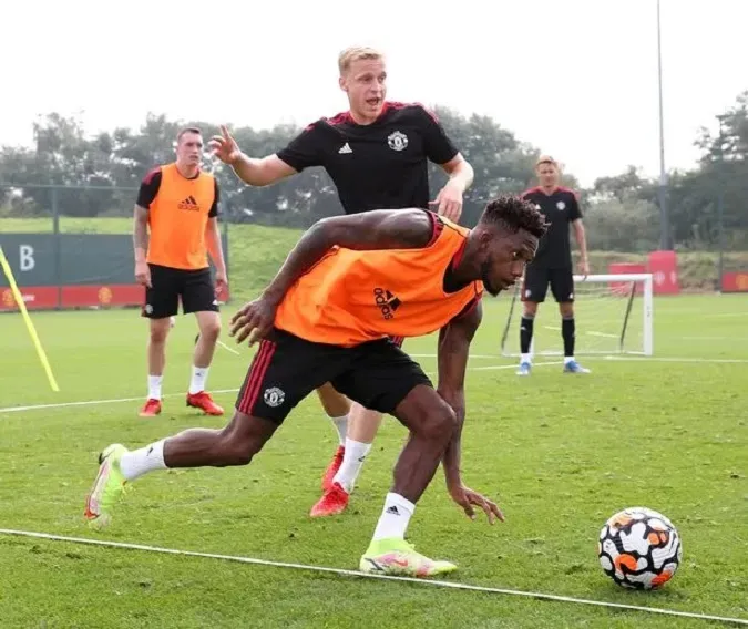 Van de Beek và Fred đều được định giá 20 triệu bảng. Ảnh: Internet